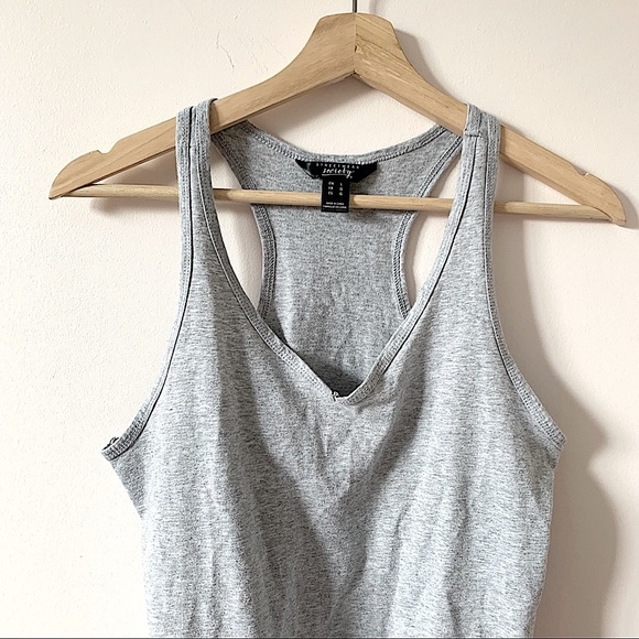 🎉5/$30 - Grey V-Neck bodysuit - Picture 6 of 9